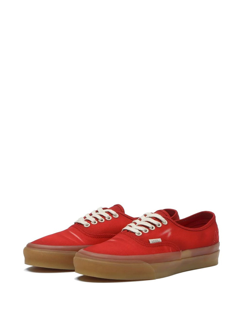 Vans low-top sneakers outlook
