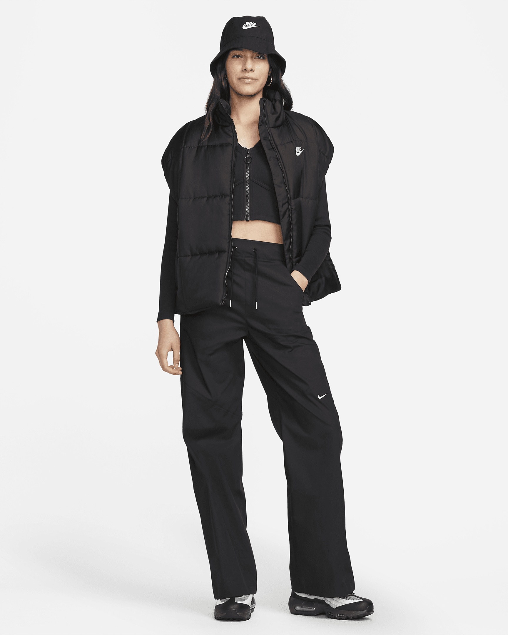Nike Sportswear Essentials Women's Woven High-Rise Pants - 6