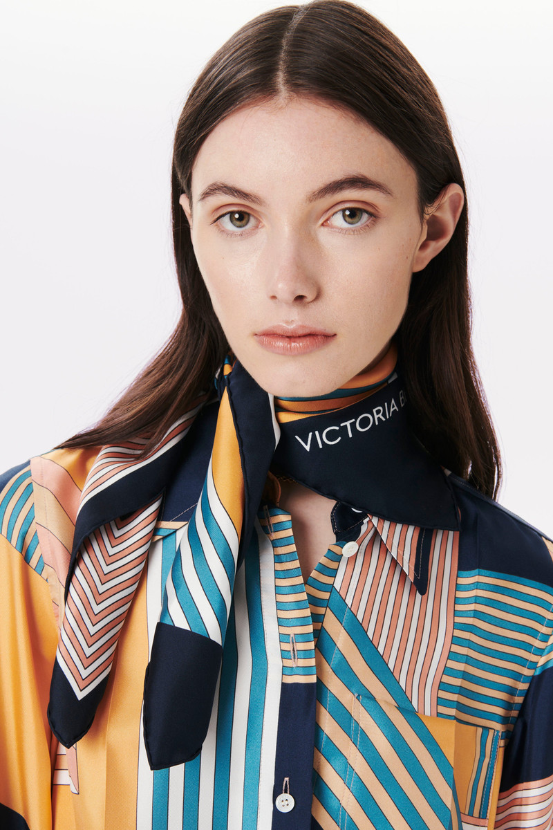 Silk Foulard in Navy Ribbon 4