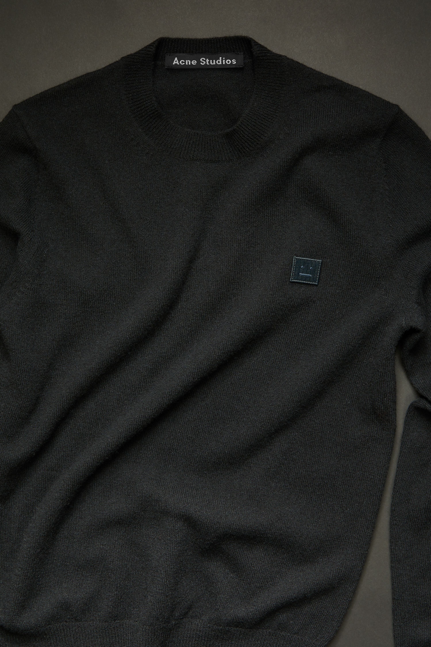 Wool crew neck sweater black - 4