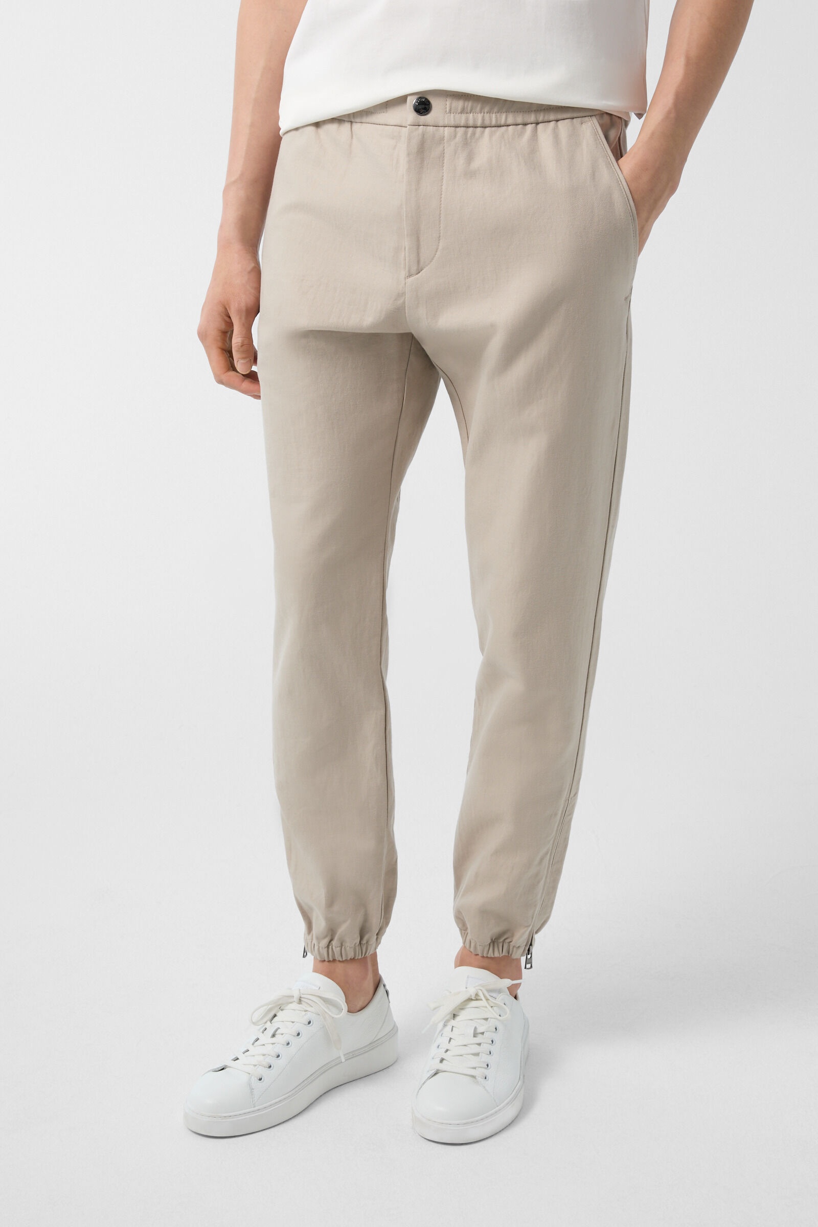 Leo trousers in Beige - 2