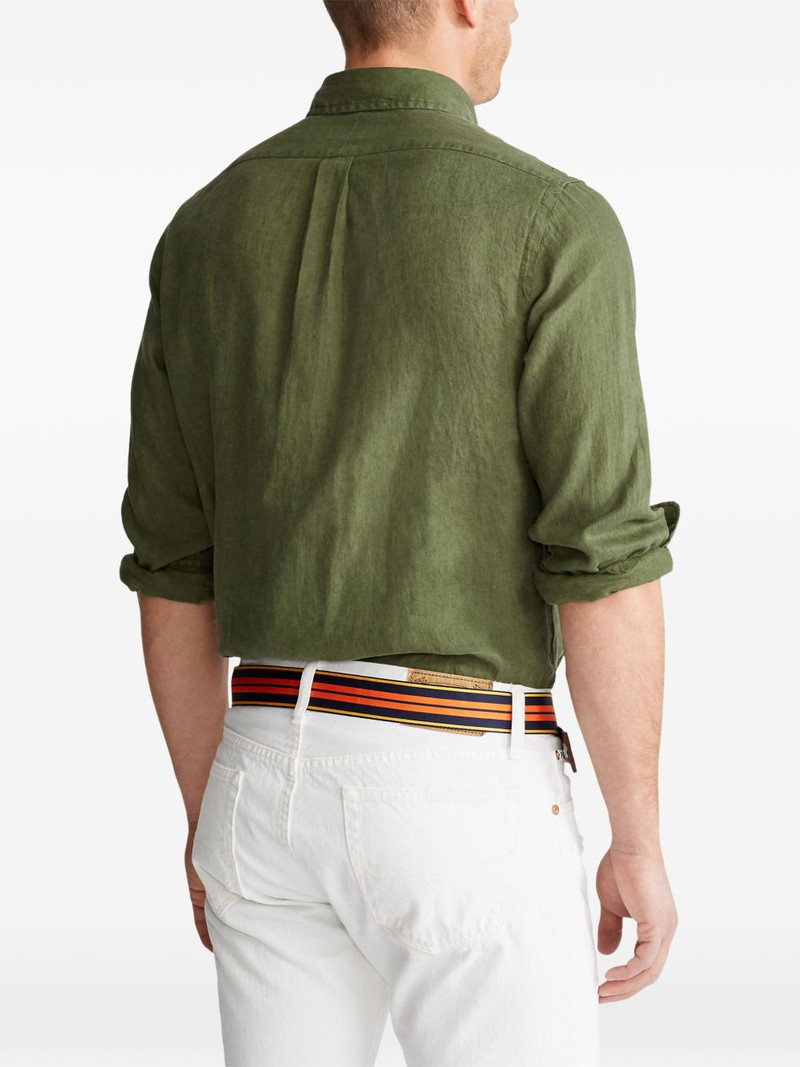 long-sleeve buttoned shirt 4