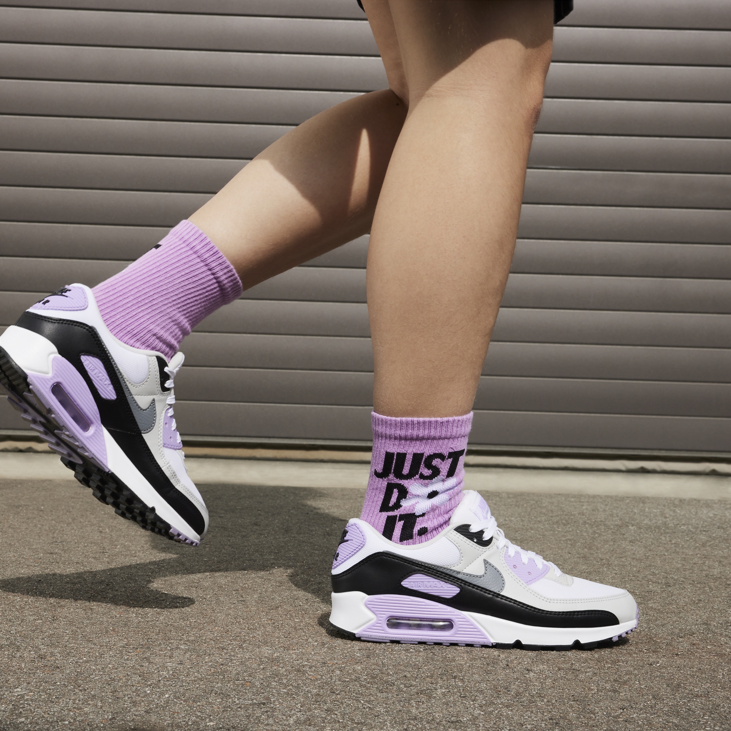 Nike Women's Air Max 90 Shoes - 2