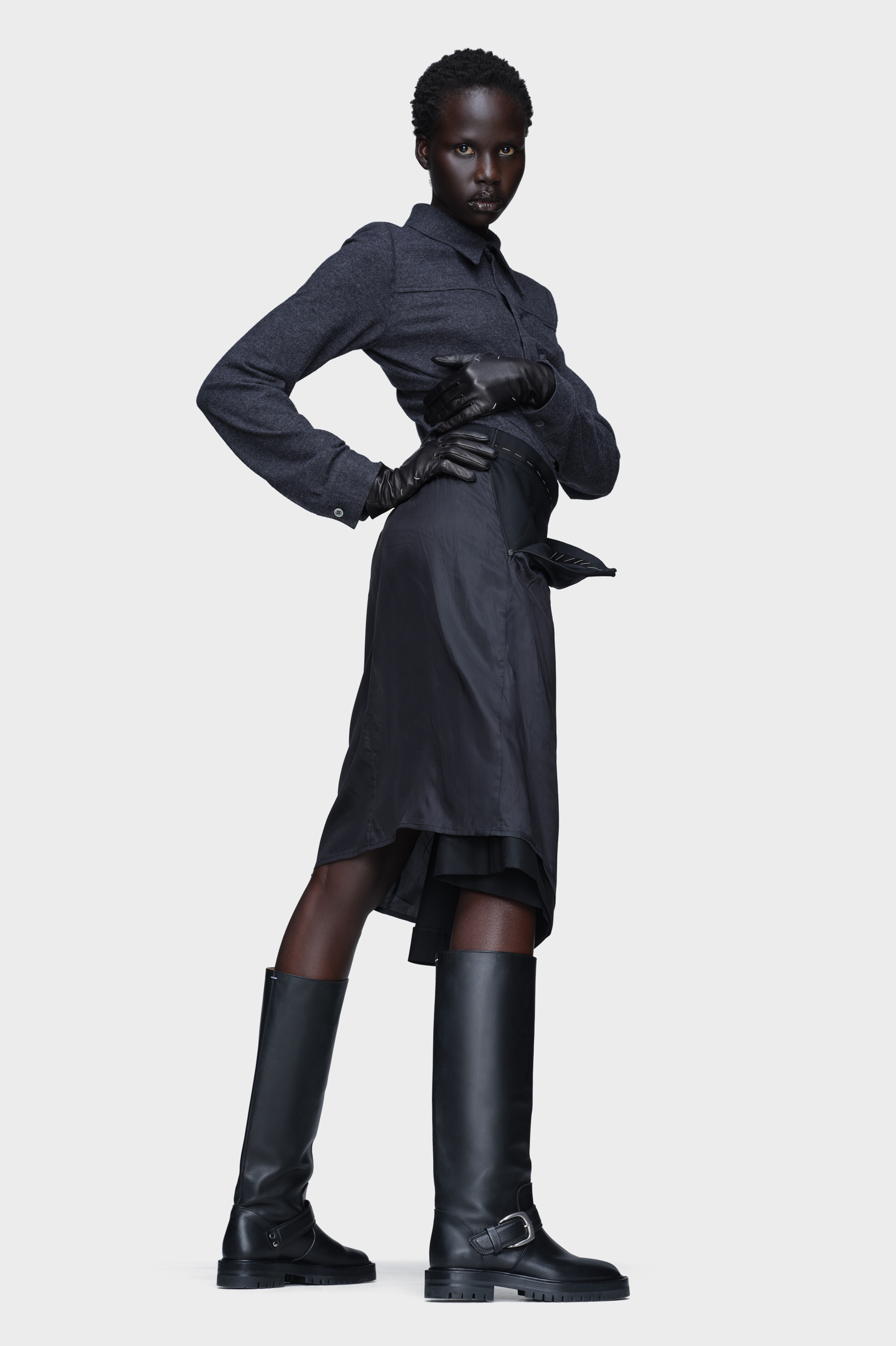 Long-sleeved dress - 3