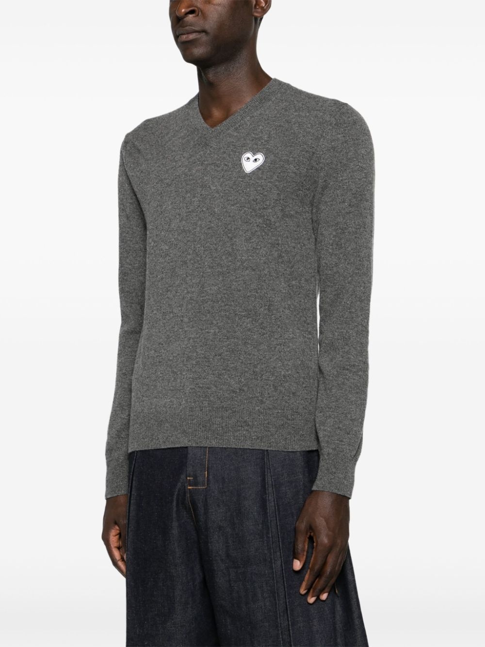 Heart-patch V-neck wool jumper - 4