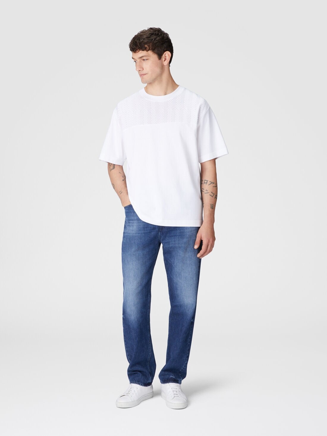 Cotton crewneck T-shirt with tone-on-tone zigzag insert - 2