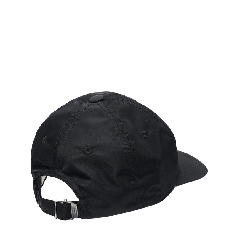 AMI Paris AMI De Coeur Stud Cap outlook