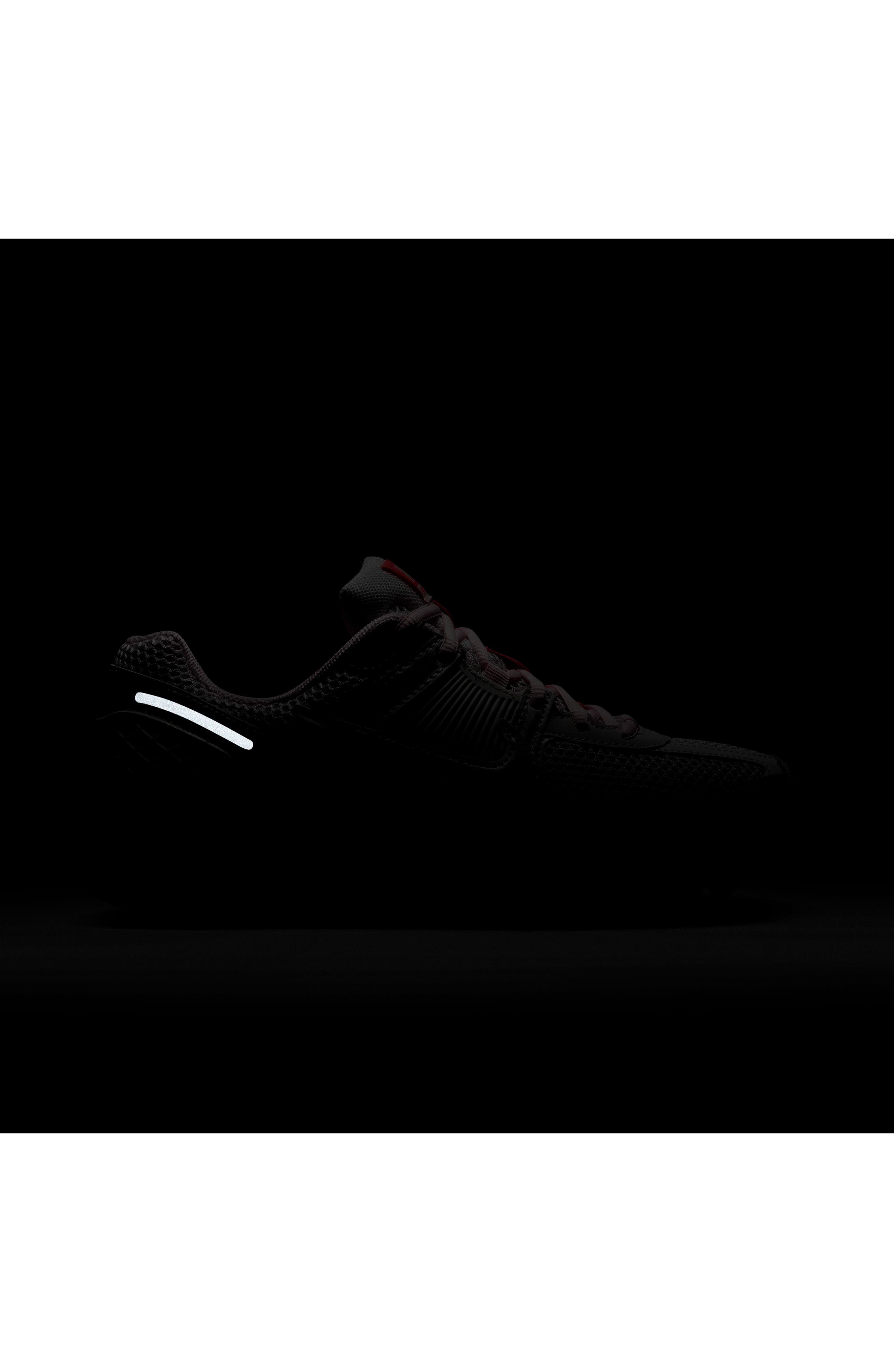 Nike Zoom Vomero 5 Sneaker in Dust/Silver/White at Nordstrom - 7