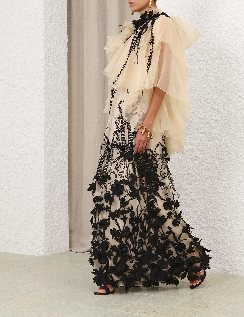 HYPNOTIC APPLIQUE GOWN - 3