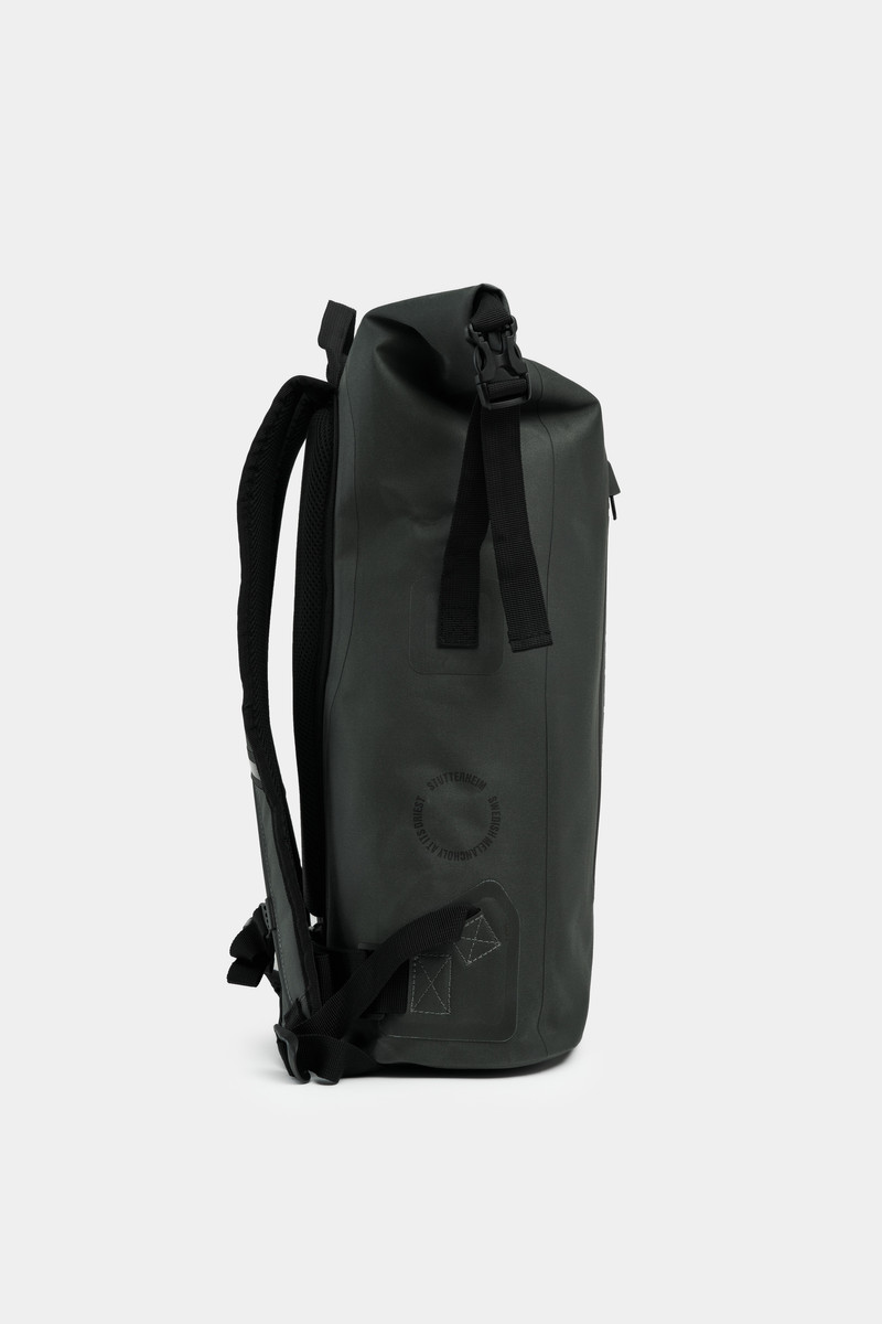 Stutterheim Rain Rolltop 25L Backpack Green outlook