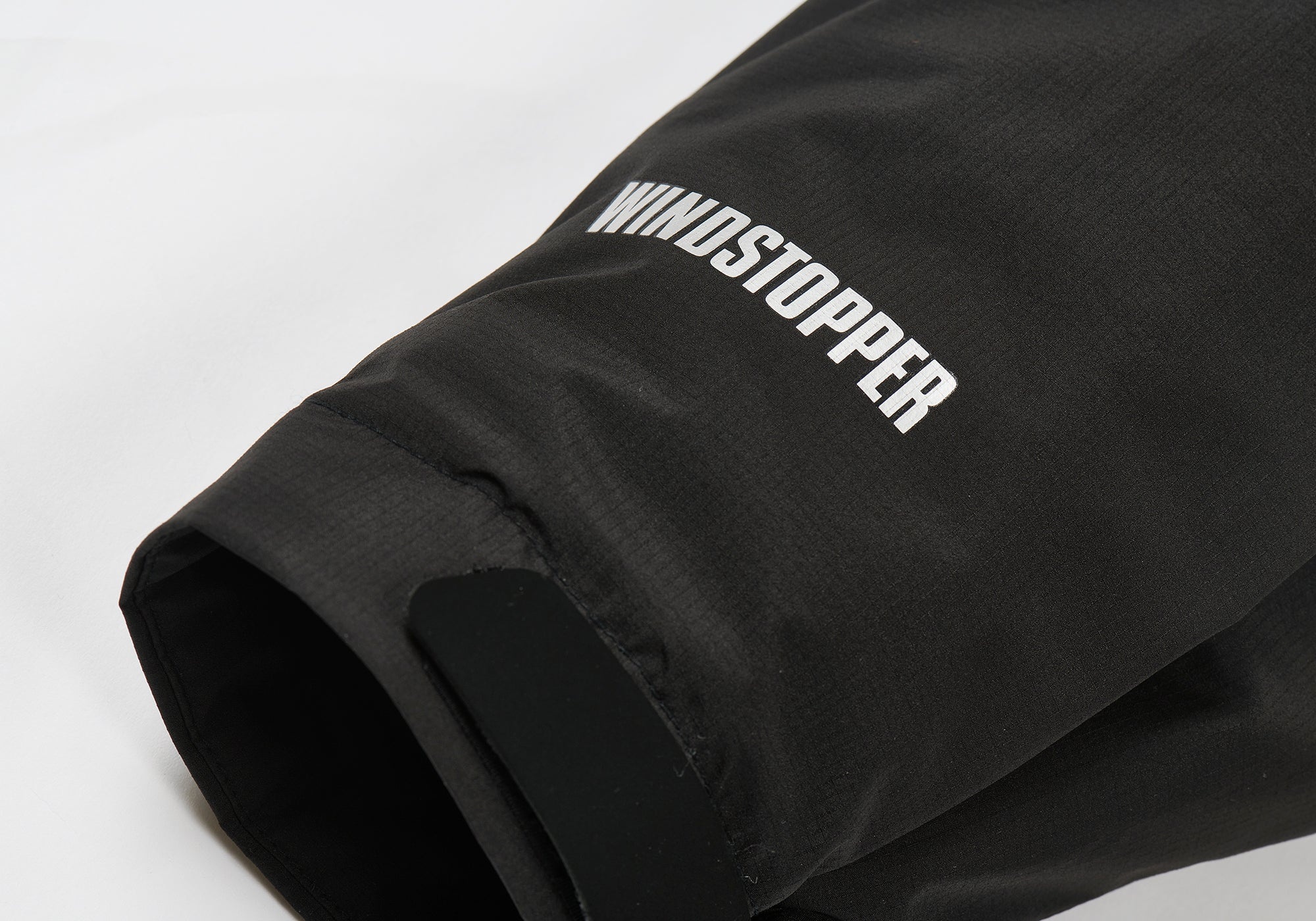 PALACE GORE-TEX WINDSTOPPER MASK JACKET BLACK | REVERSIBLE