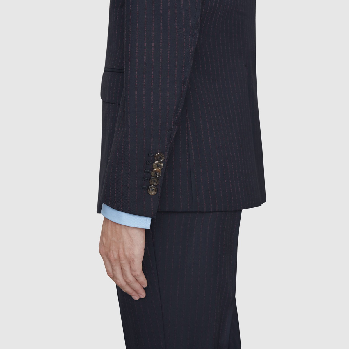 Fitted Gucci pinstripe suit - 10