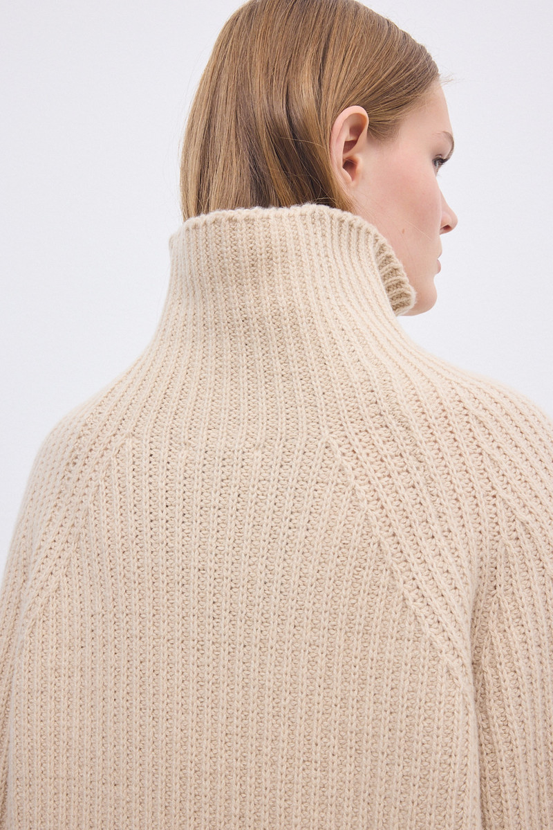Cashmere Turtleneck 3