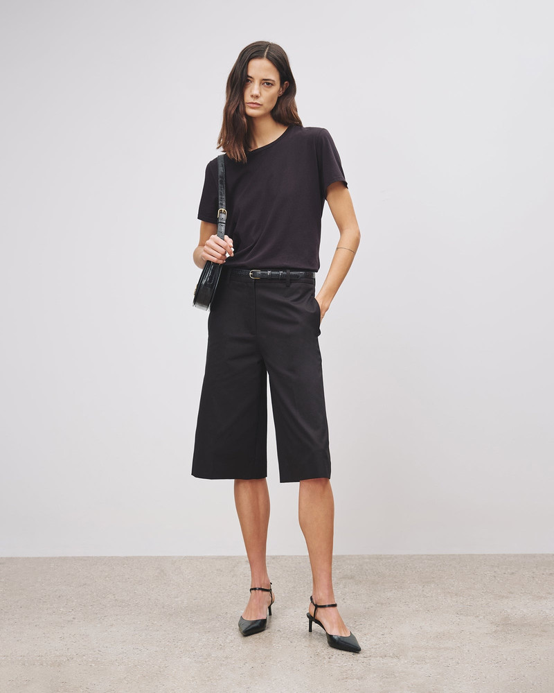 NILI LOTAN ERZA SHORT outlook