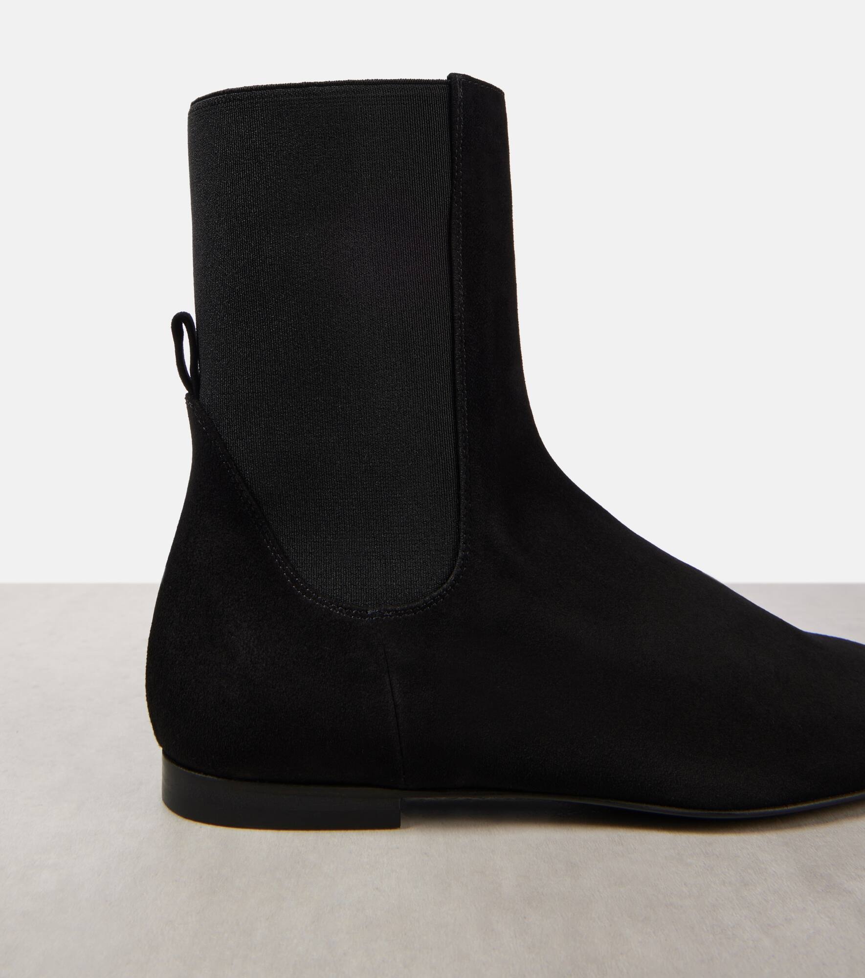 Suede chelsea boots - 5