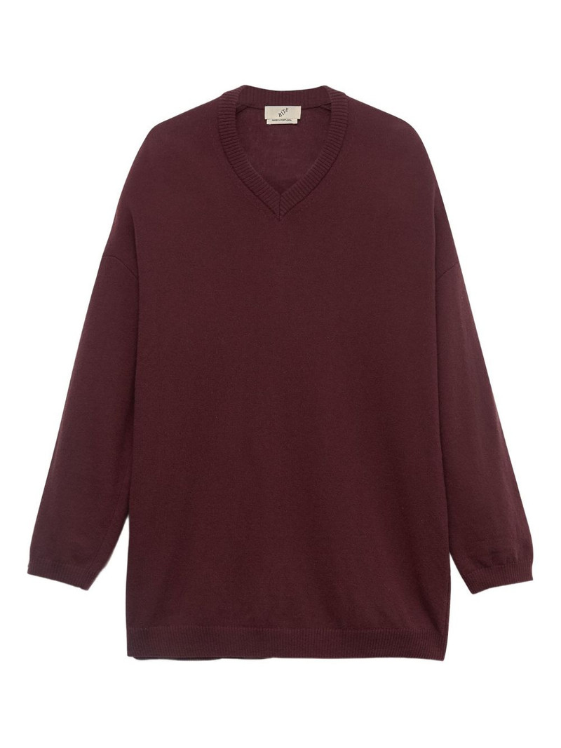 V-neck sweater 1