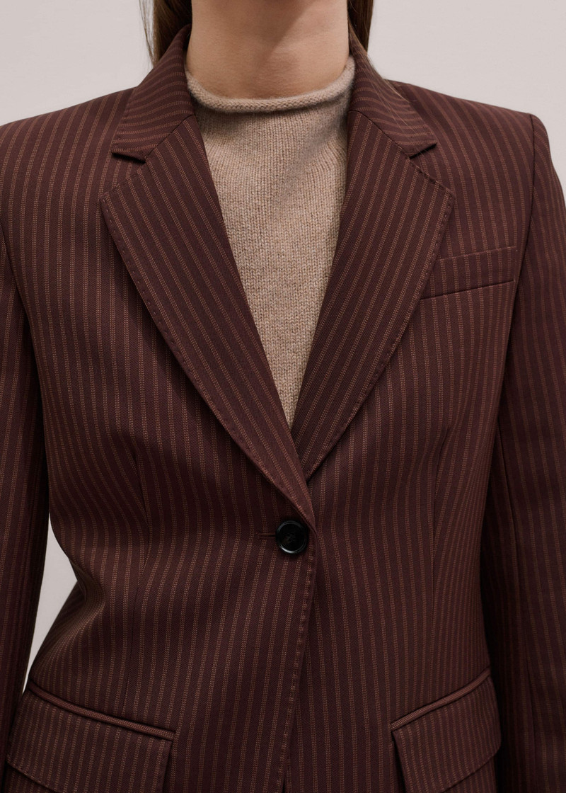 Sharp Shoulder Blazer 5
