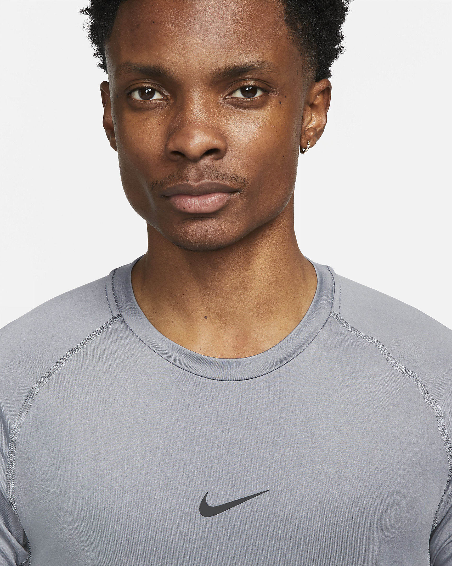 Nike Pro Men's Dri-FIT Slim Short-Sleeve Top - 3