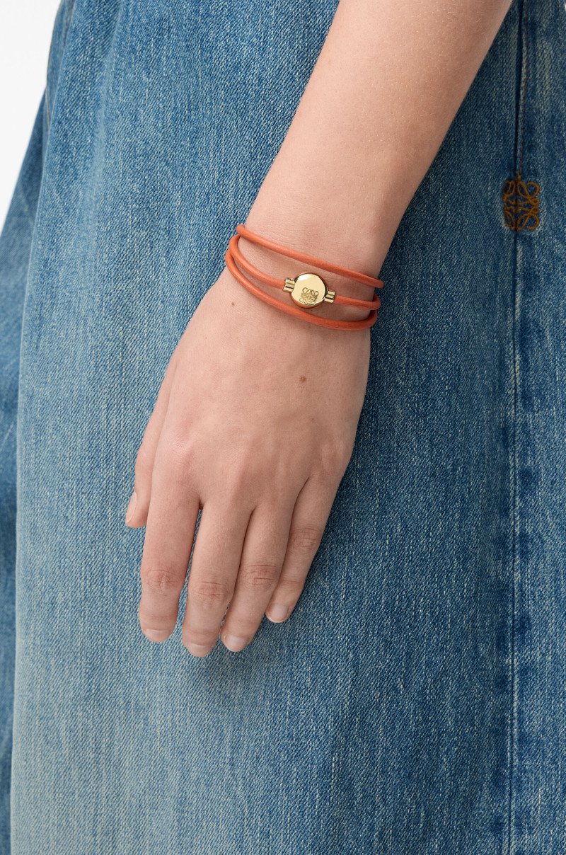 Loewe Pebble bracelet in calfskin outlook