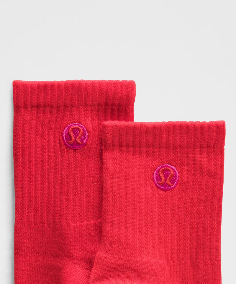 lululemon Unisex Daily Essential Quarter Socks outlook