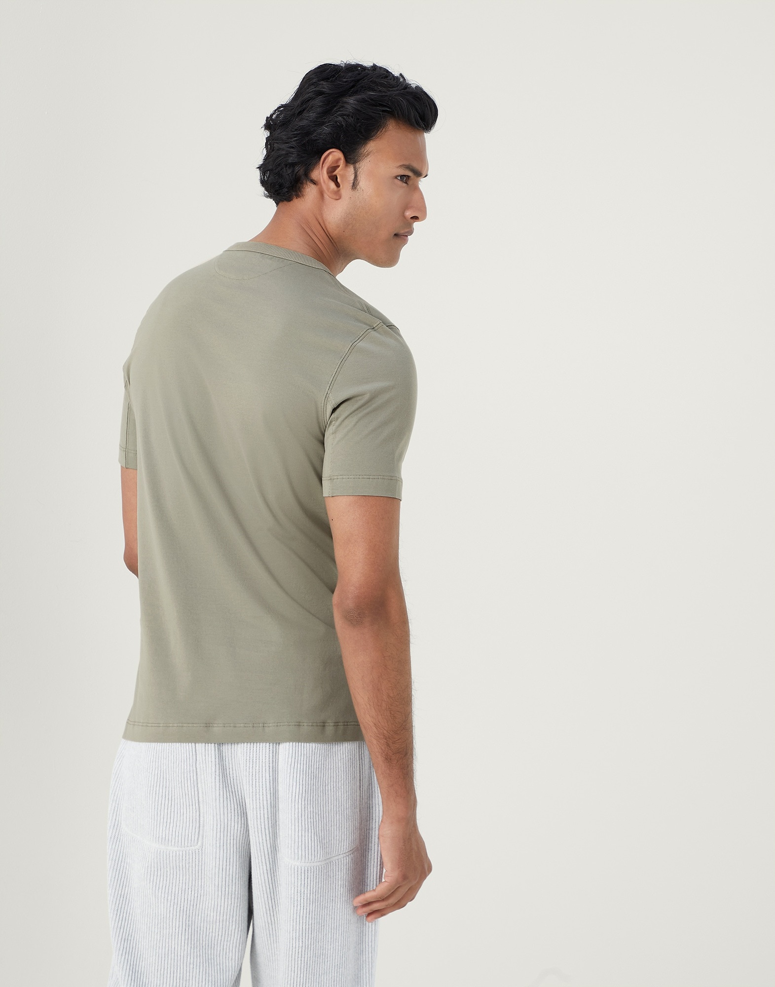 Cotton jersey slim fit crew neck T-shirt with chest pocket - 2