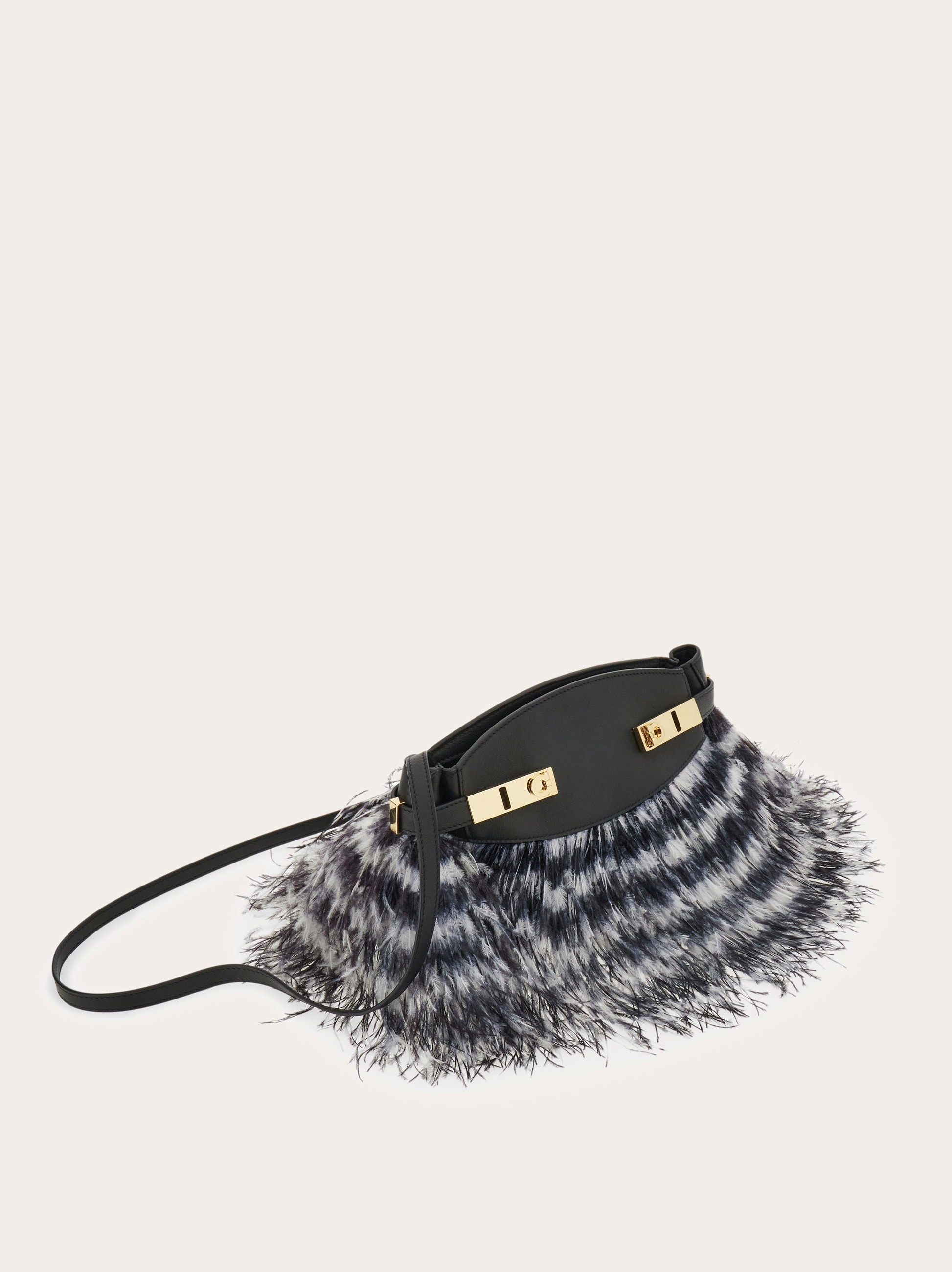 Hug crossbody bag with feathers (S) - 7