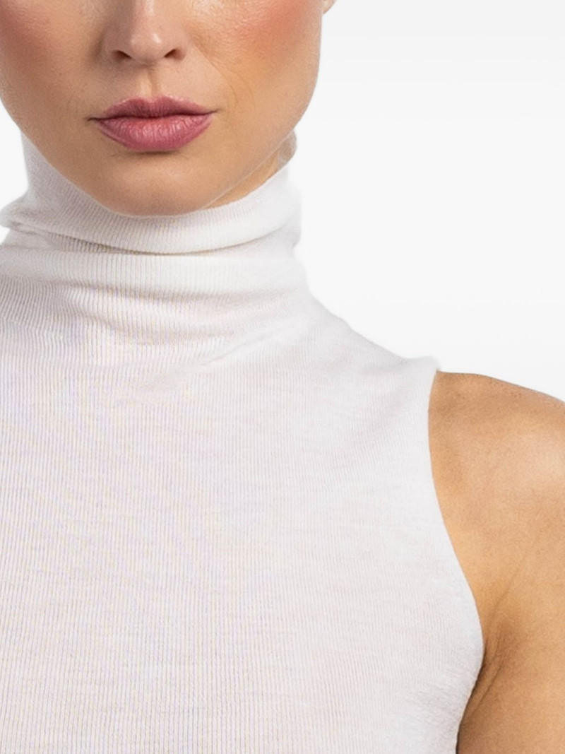 sleeveless turtle-neck top 5