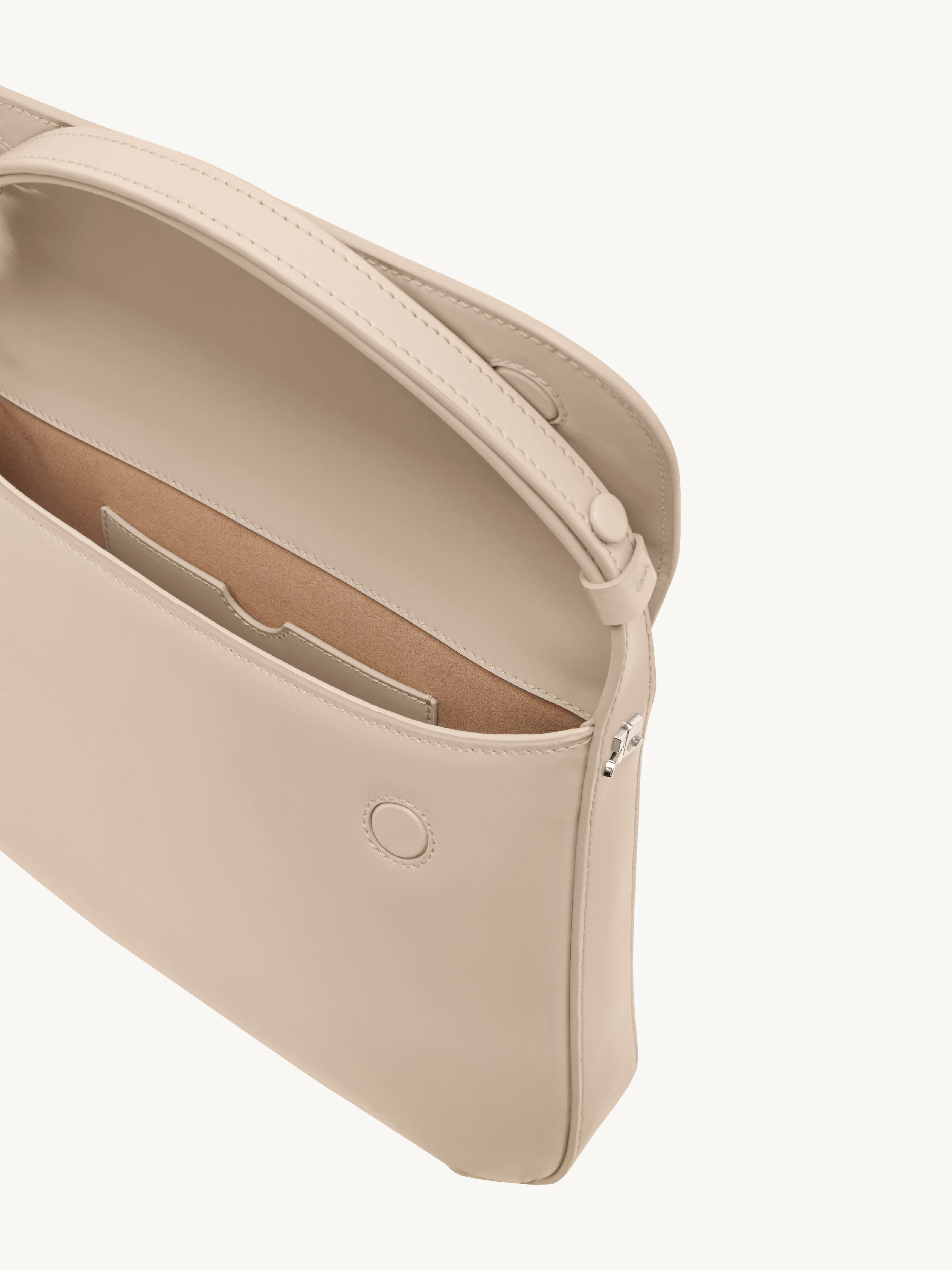 SLEEK LEATHER MEDIUM BAG - 4