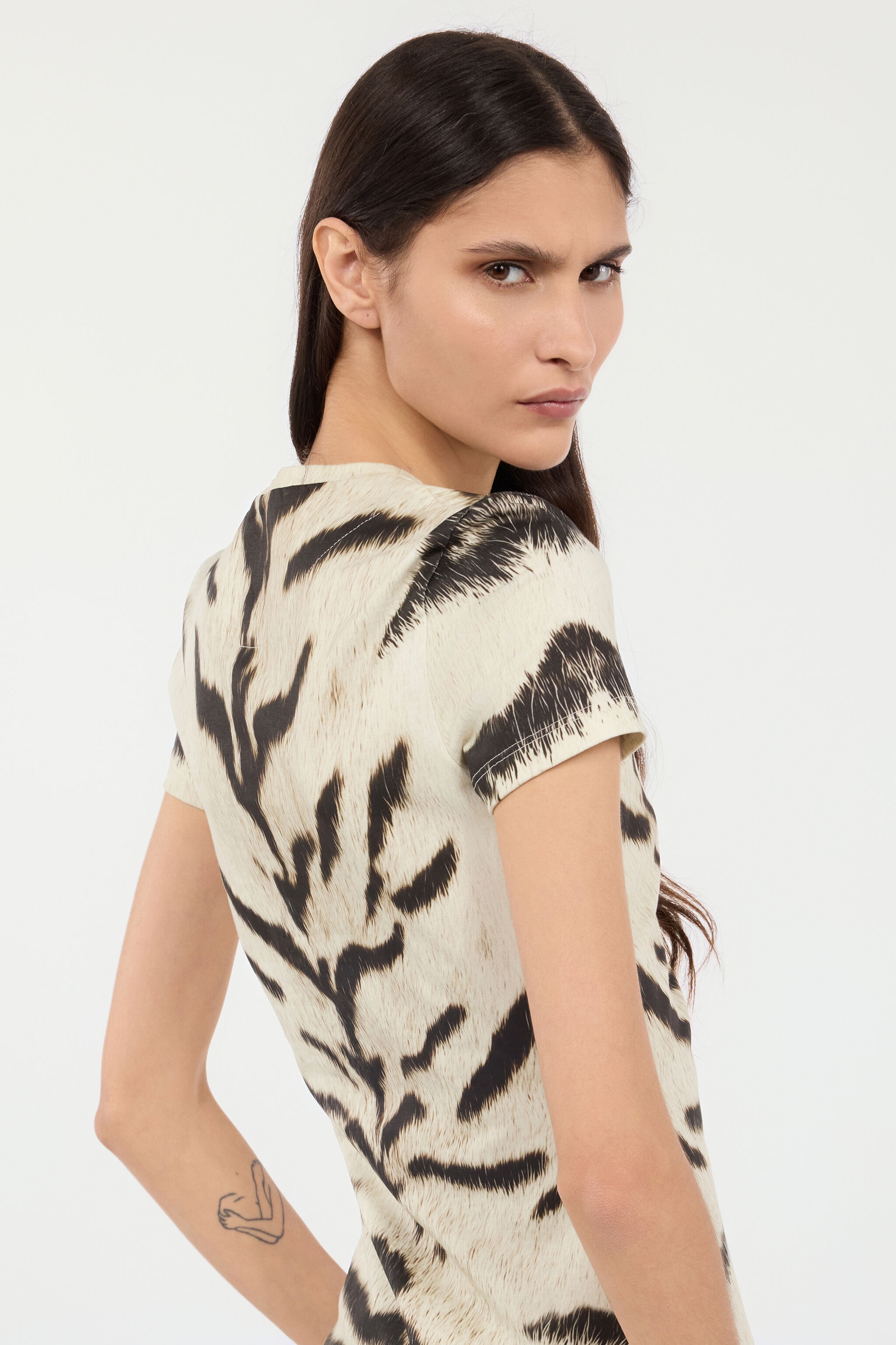 Woman T-Shirt With White Tigresse OGAT X Roberto Cavalli Print - 7