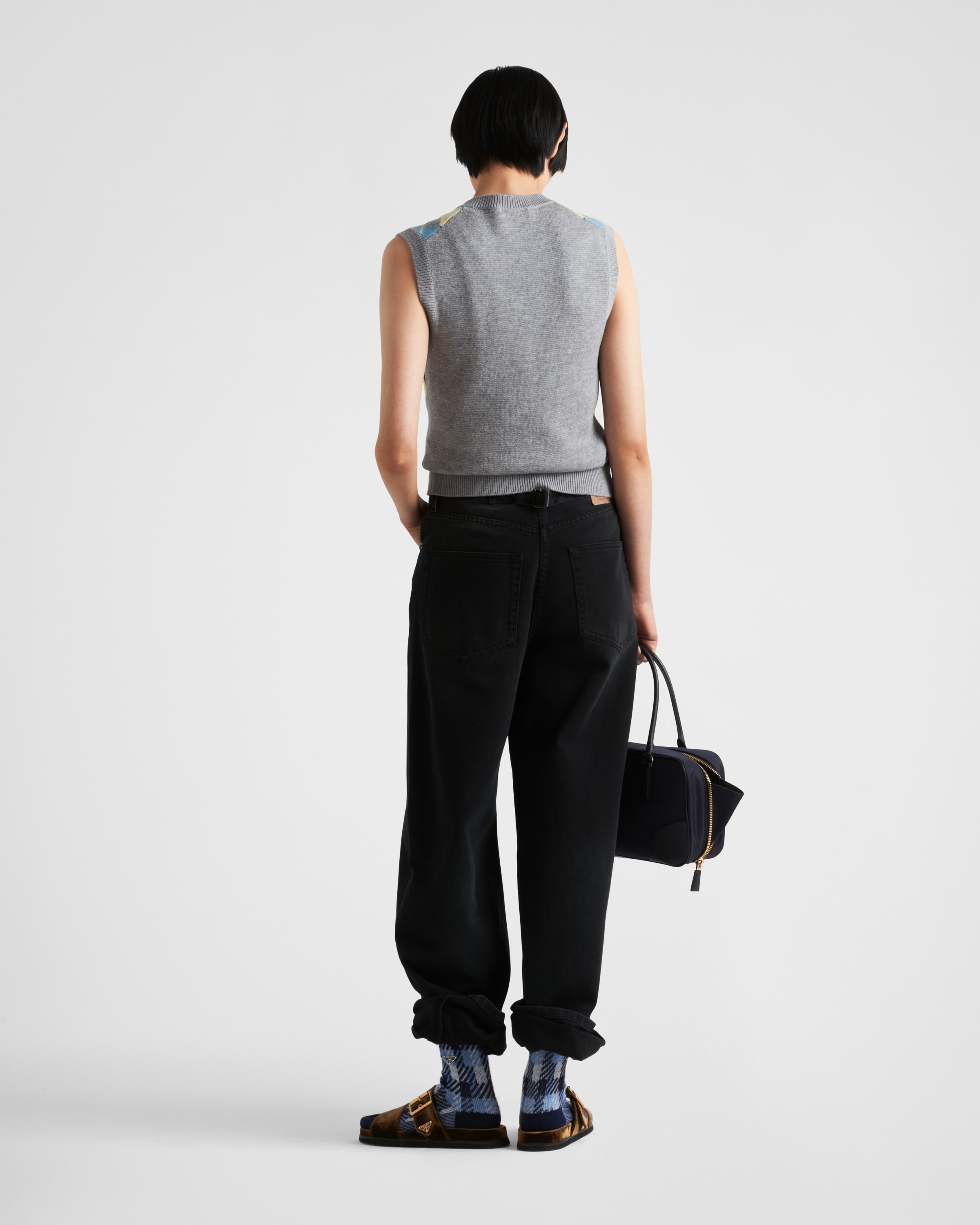 Wool vest with an Argyle pattern - 5