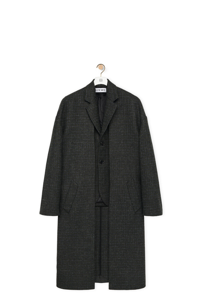 Double layer coat in wool 1