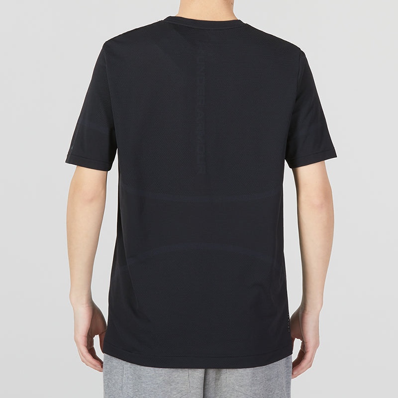 Under Armour Rush Seamless Legacy T-Shirt 'Black' 1376781-001 - 4