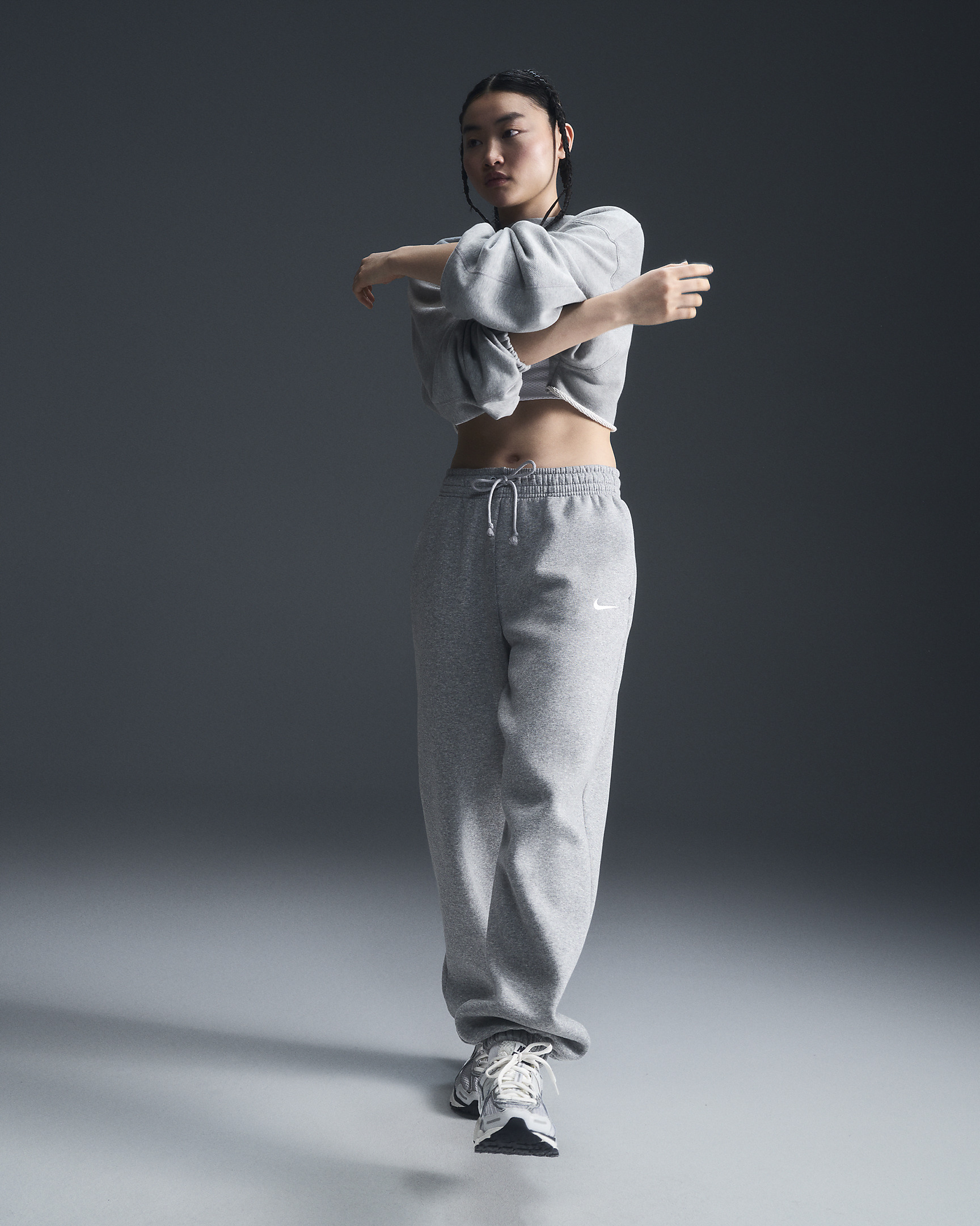 Nike Sportswear Phoenix Fleece Women's High-Waisted Oversized Sweatpants - 5