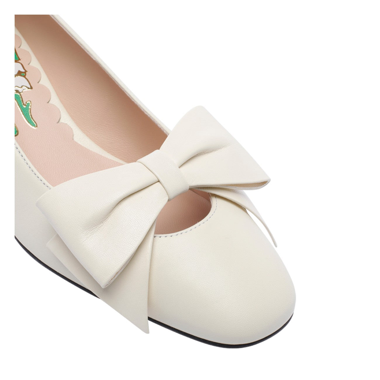 Valentino Garavani Women Bowbow Pumps - 4
