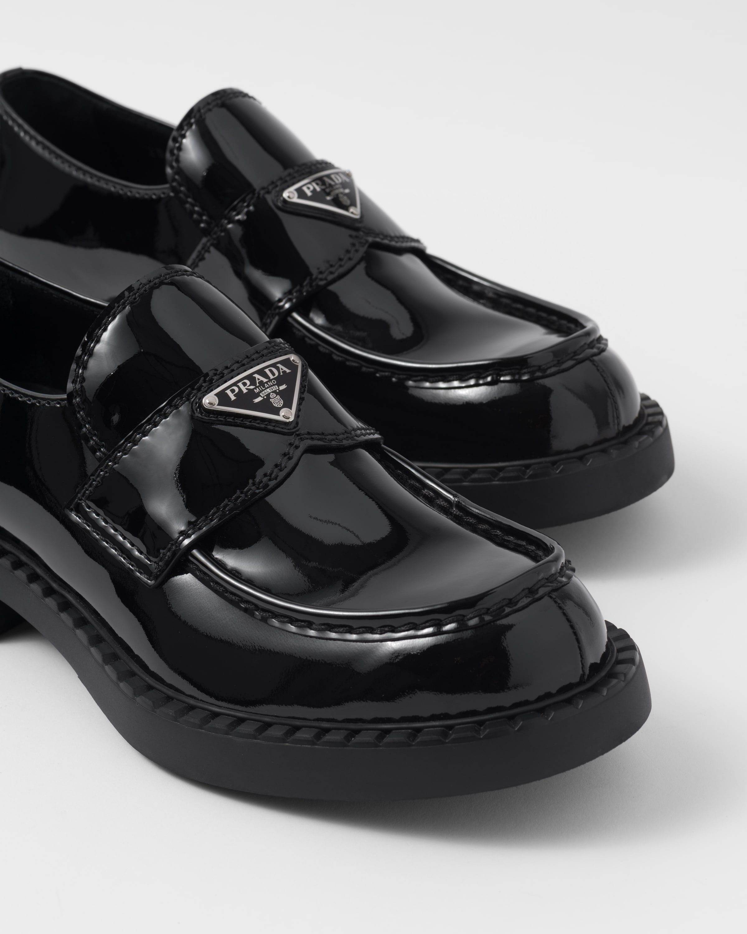 Patent leather loafers - 6