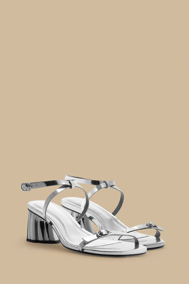 FARM RIO Silver Monstera Heeled Scallop Sandal outlook