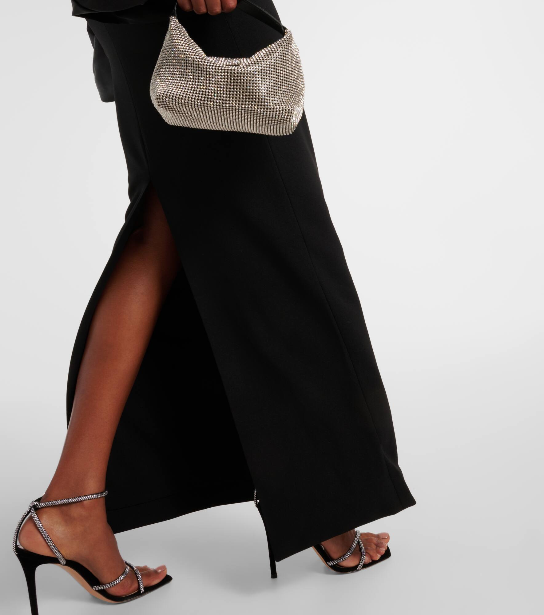 Talia off-shoulder crêpe gown - 5