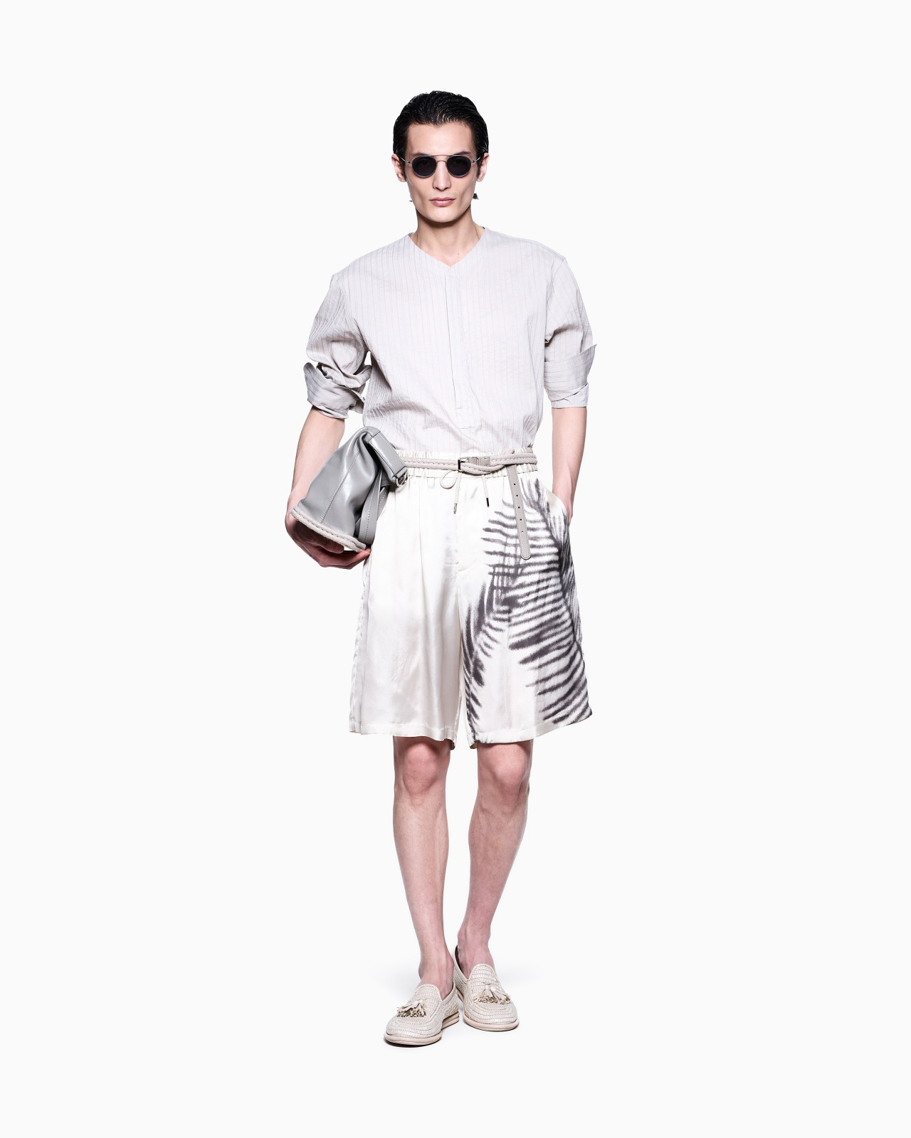 PRINTED CUPRO FLAT-FRONT BERMUDA SHORTS - 2