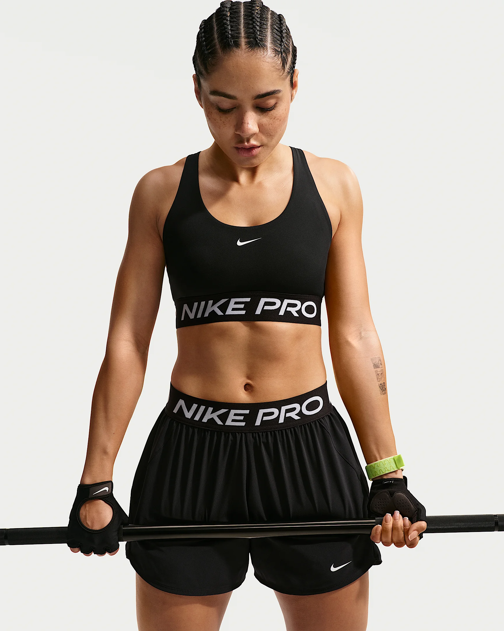 Nike Pro 365 Women's Light-Support Non-Padded Sports Bra - 1