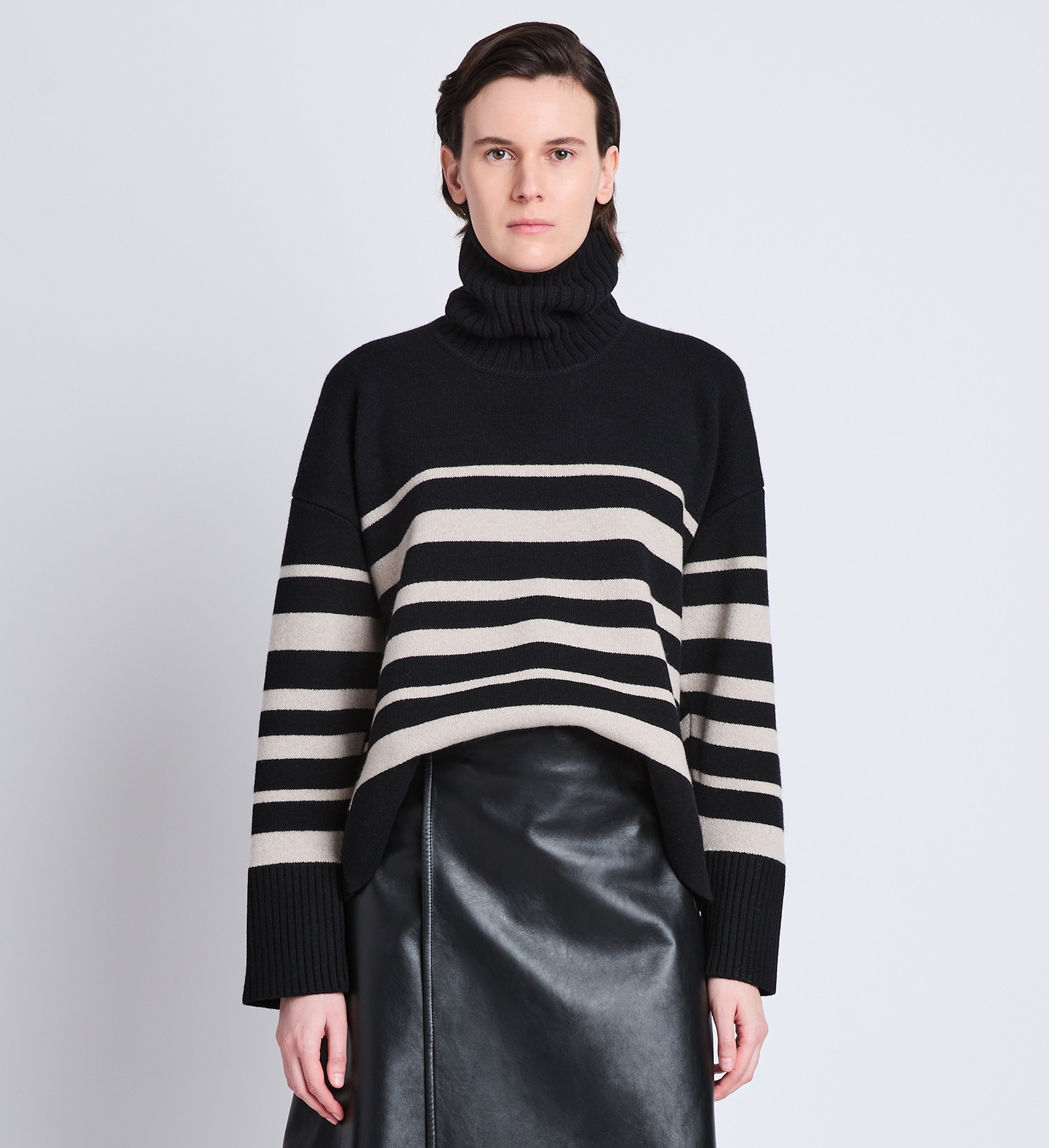 Sandra Turtleneck in Striped Doubleface Cashmere - 2