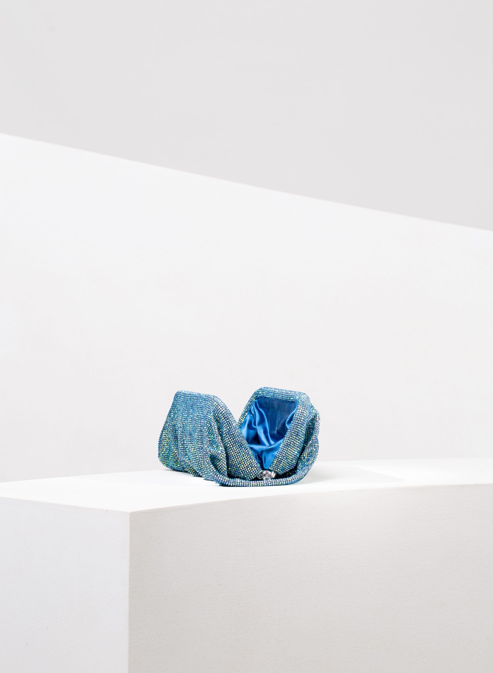 Benedetta Bruzziches – La Venus Grande For Your Eyes Only - 4