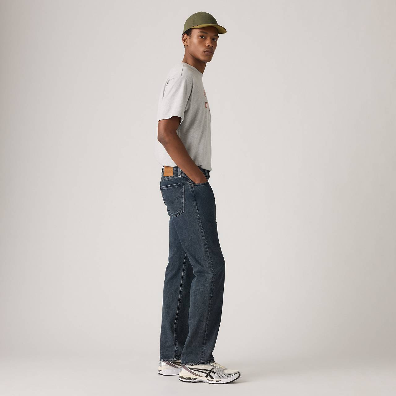 555™ RELAXED STRAIGHT MEN'S JEANS - 6