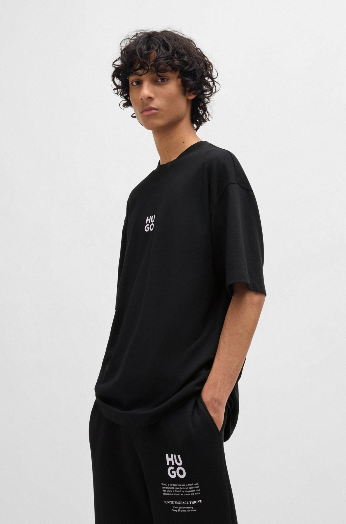 COTTON-JERSEY OVERSIZE-FIT T-SHIRT WITH SEASONAL ARTWORK - 2