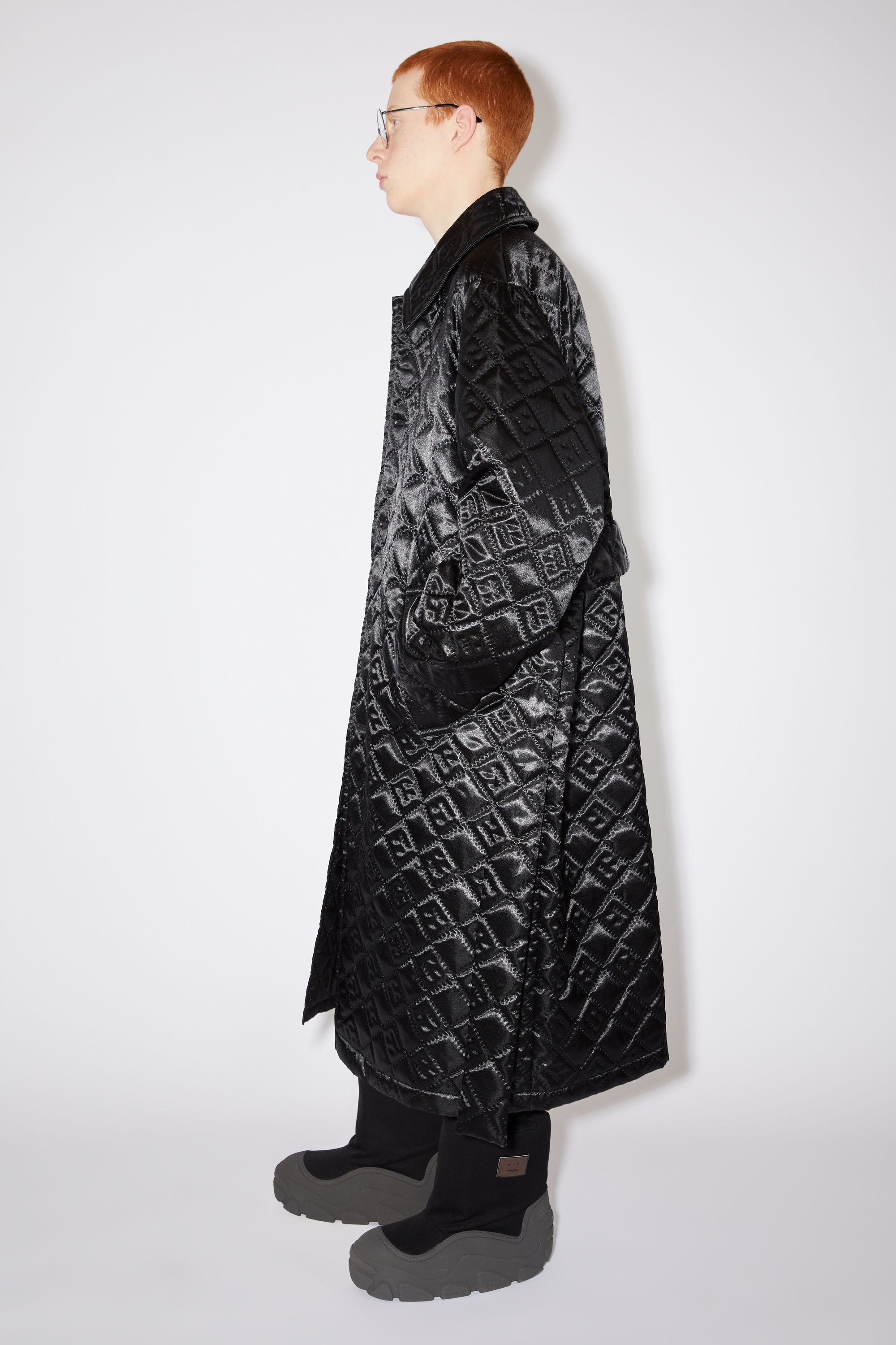 Quilted satin coat - Black - 4