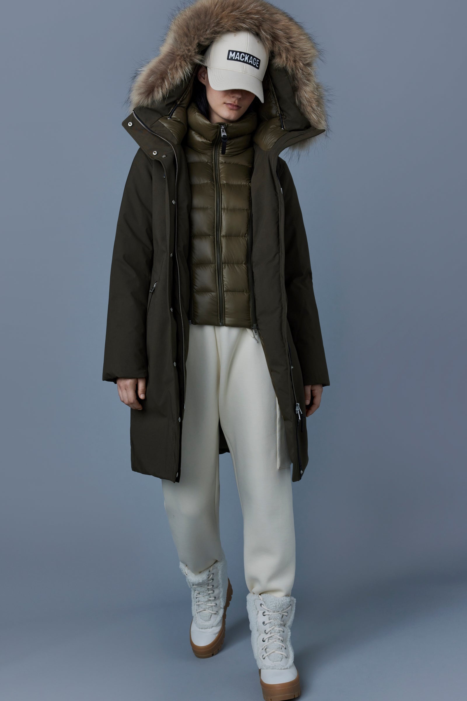 SHILOH 2-IN-1 fitted down coat with removable bib and natural fur - 5