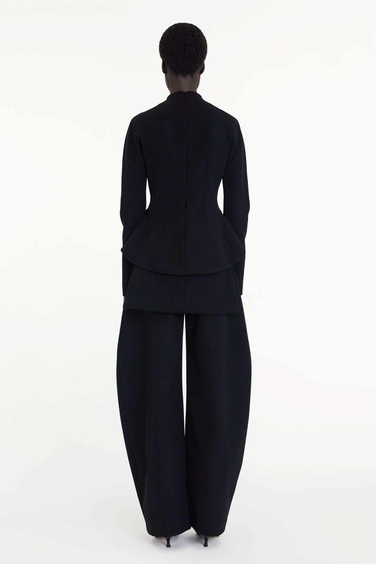 CURVED HEM TOP BLACK - 4