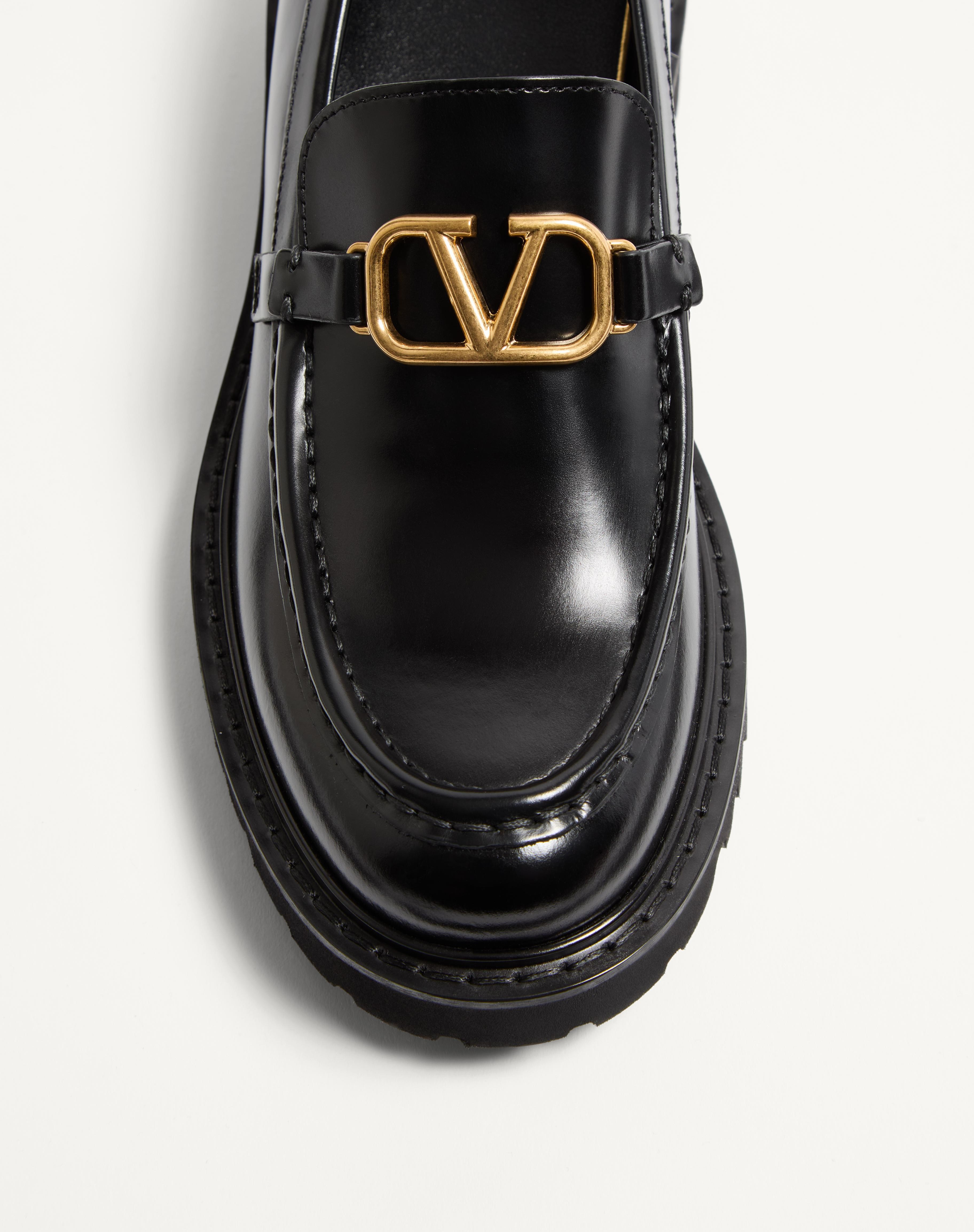VLOGO SIGNATURE CALFSKIN LOAFER - 6