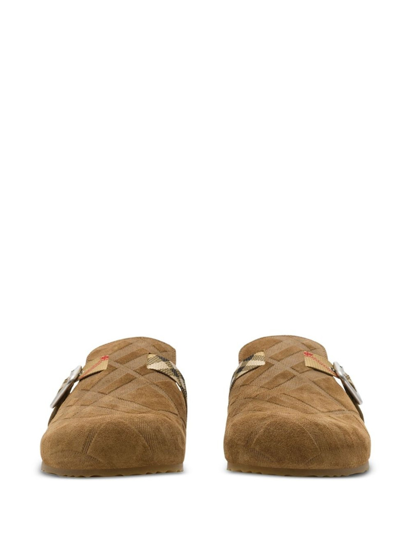Burberry Urchin slides outlook