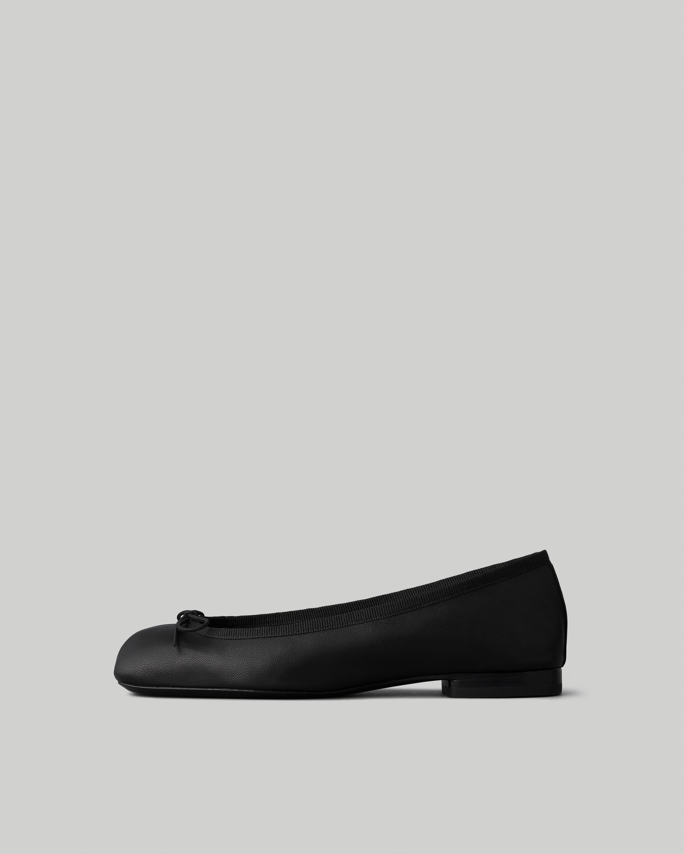 Joey Ballet Flat - Leather
Slip-On Flat - 1