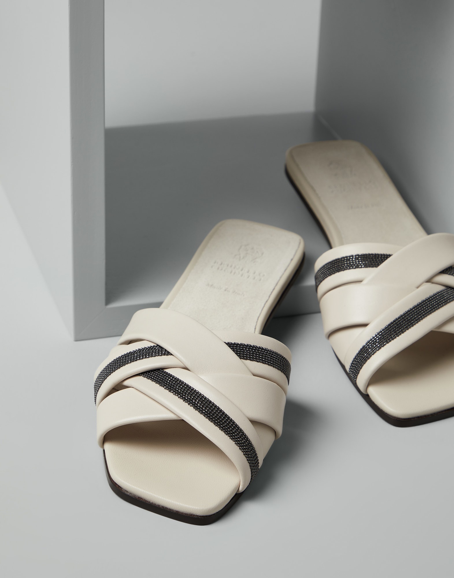 Nappa leather slides with monili - 3